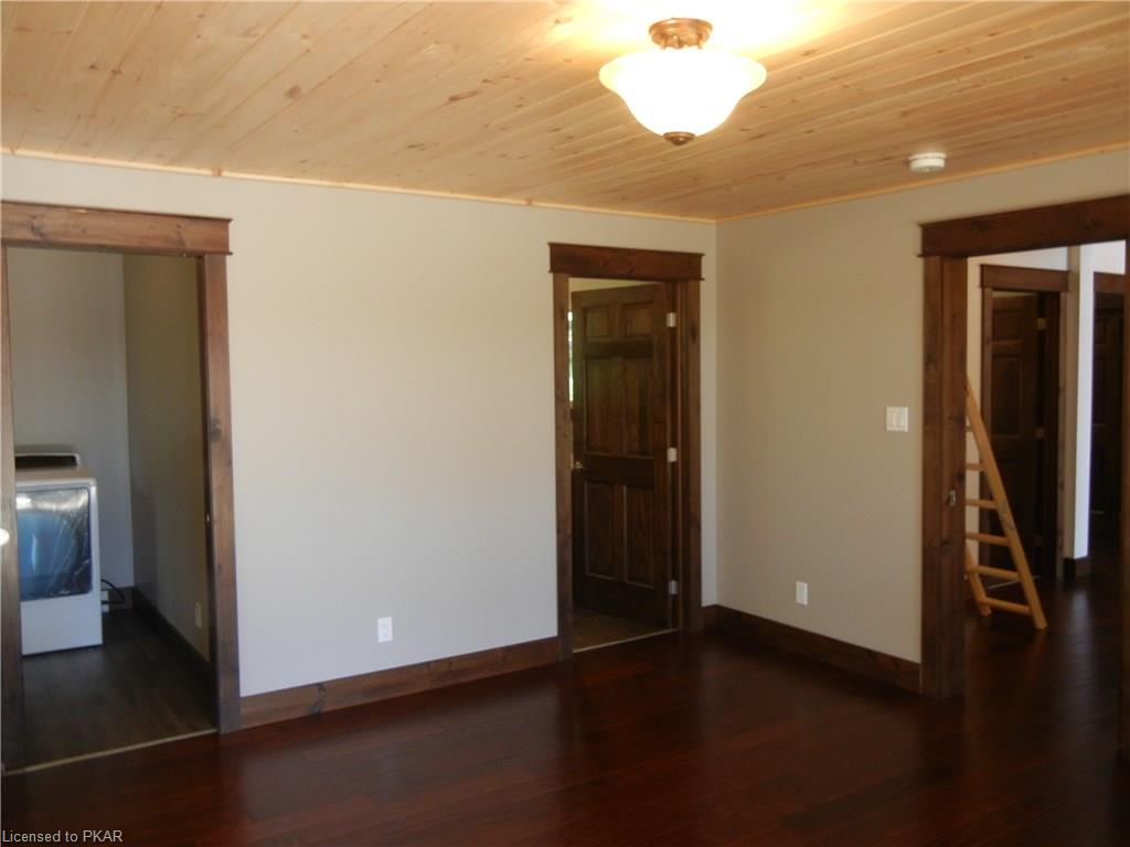 98 FITCH Lane, North Kawartha Township, Ontario, Canada