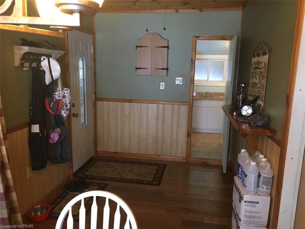 90 GILMOUR POINT Road, North Kawartha Township, Ontario, Canada