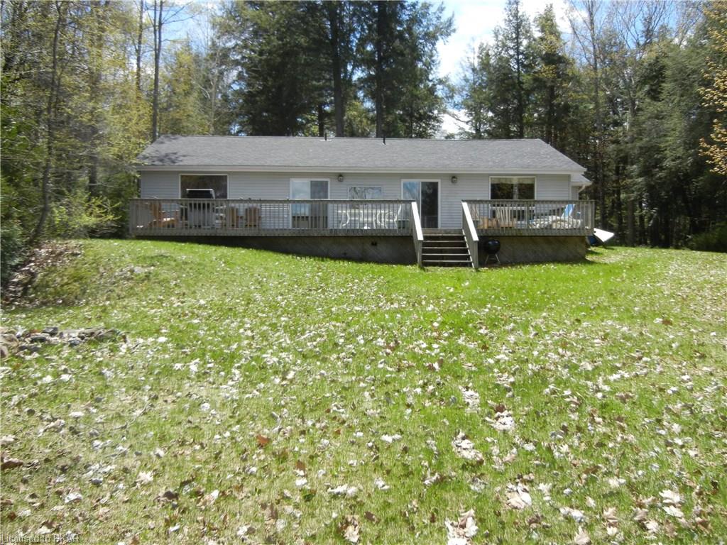 18 HEMLOCK POINT Road, North Kawartha Township, Ontario, Canada
