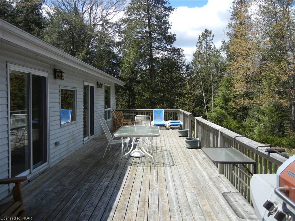 18 HEMLOCK POINT Road, North Kawartha Township, Ontario, Canada