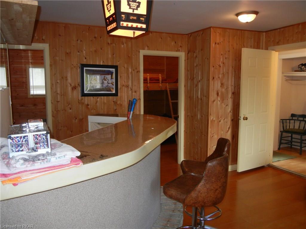 18 HEMLOCK POINT Road, North Kawartha Township, Ontario, Canada