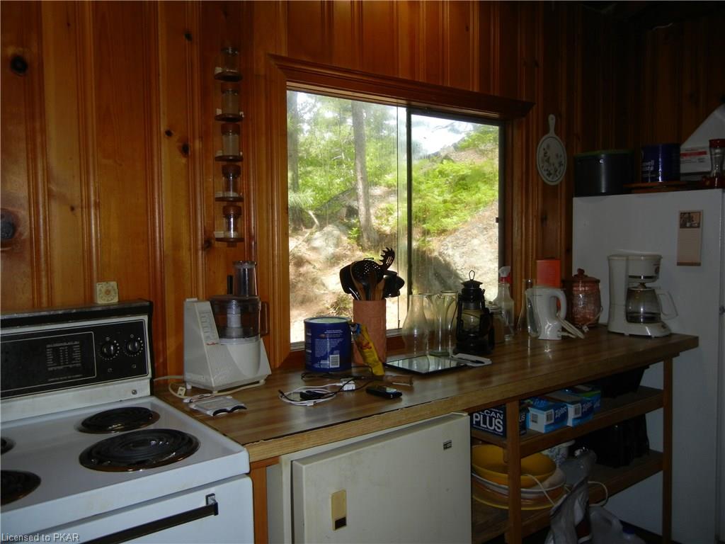 3 LONG LAKE HONEY ISLAND, North Kawartha Township, Ontario, Canada