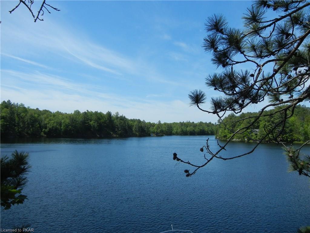 3 LONG LAKE HONEY ISLAND, North Kawartha Township, Ontario, Canada