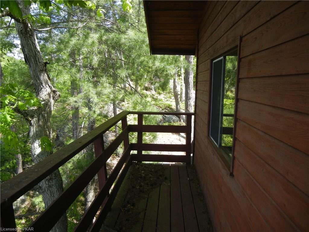 3 LONG LAKE HONEY ISLAND, North Kawartha Township, Ontario, Canada