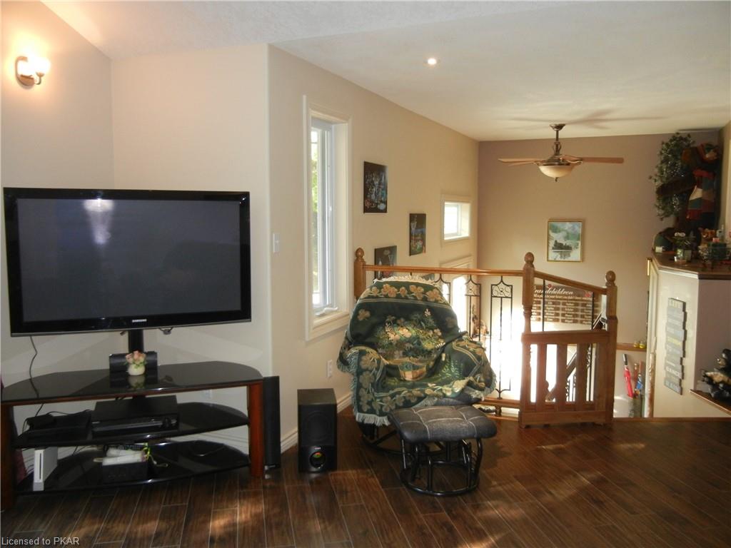 45 SIMEON Crescent, Apsley, Ontario, Canada