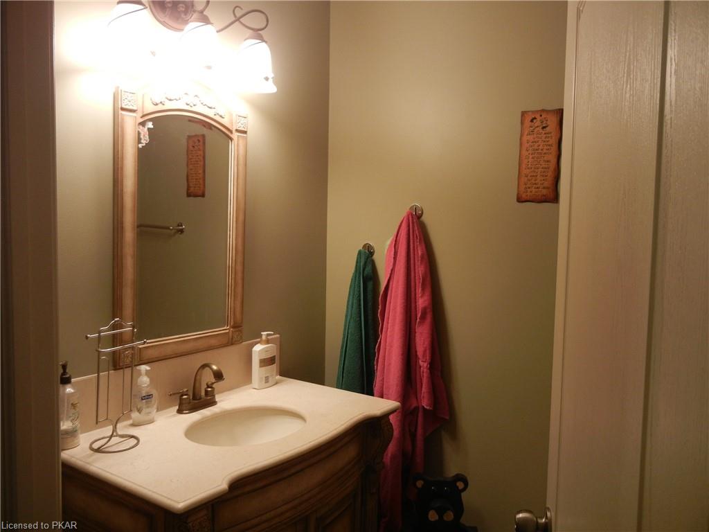 45 SIMEON Crescent, Apsley, Ontario, Canada