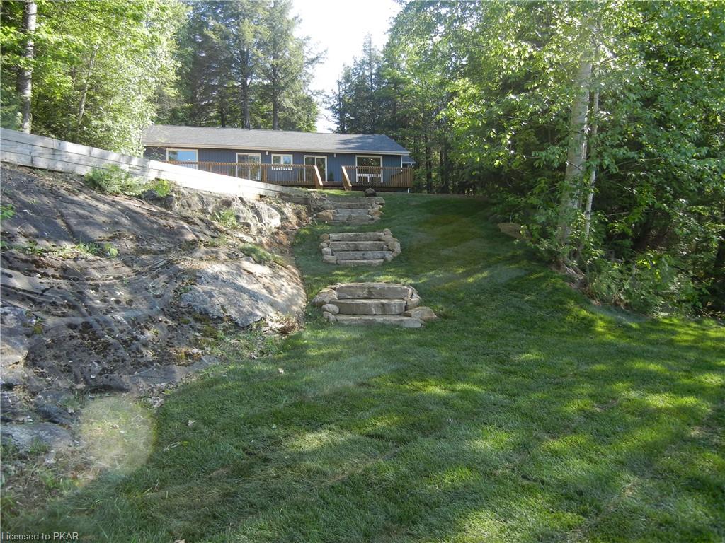 18 HEMLOCK POINT Road, Apsley, Ontario, Canada