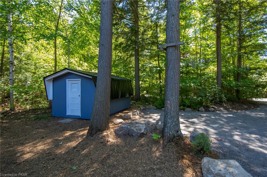 18 HEMLOCK POINT Road, Apsley, Ontario, Canada