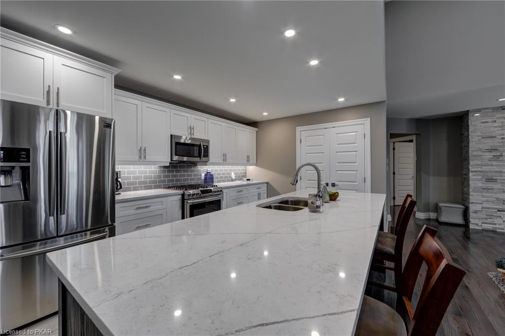 65 IDA HO Lane, Bancroft, Ontario, Canada