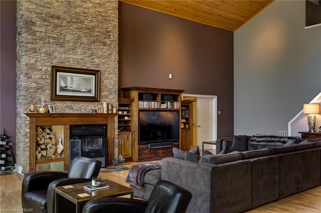 7 ROBIN Lane, North Kawartha Township, Ontario, Canada