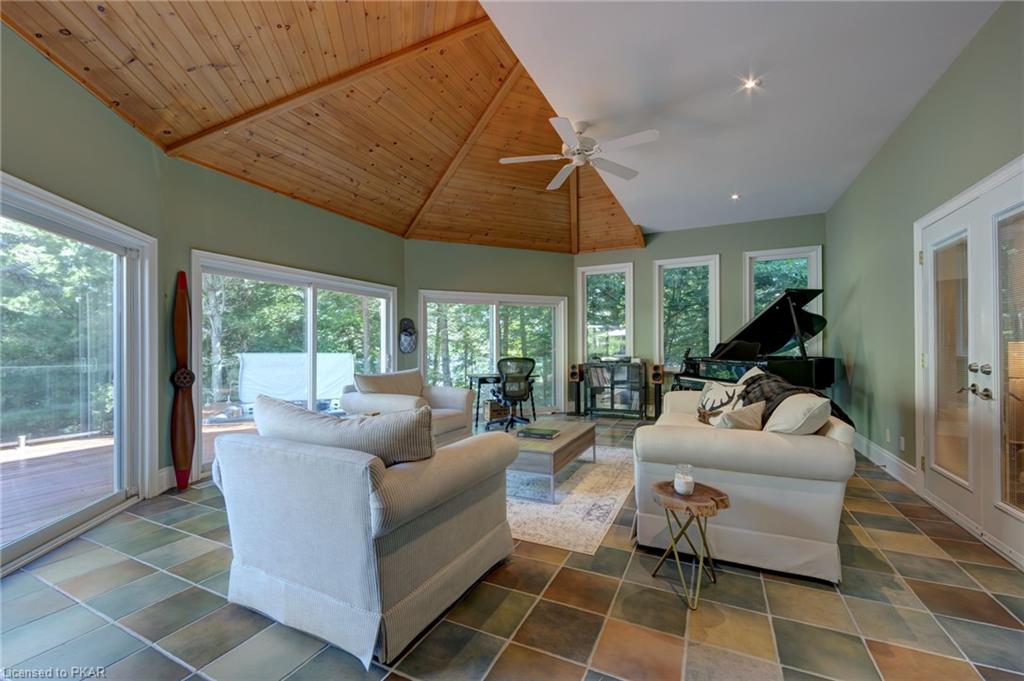 7 ROBIN Lane, North Kawartha Township, Ontario, Canada