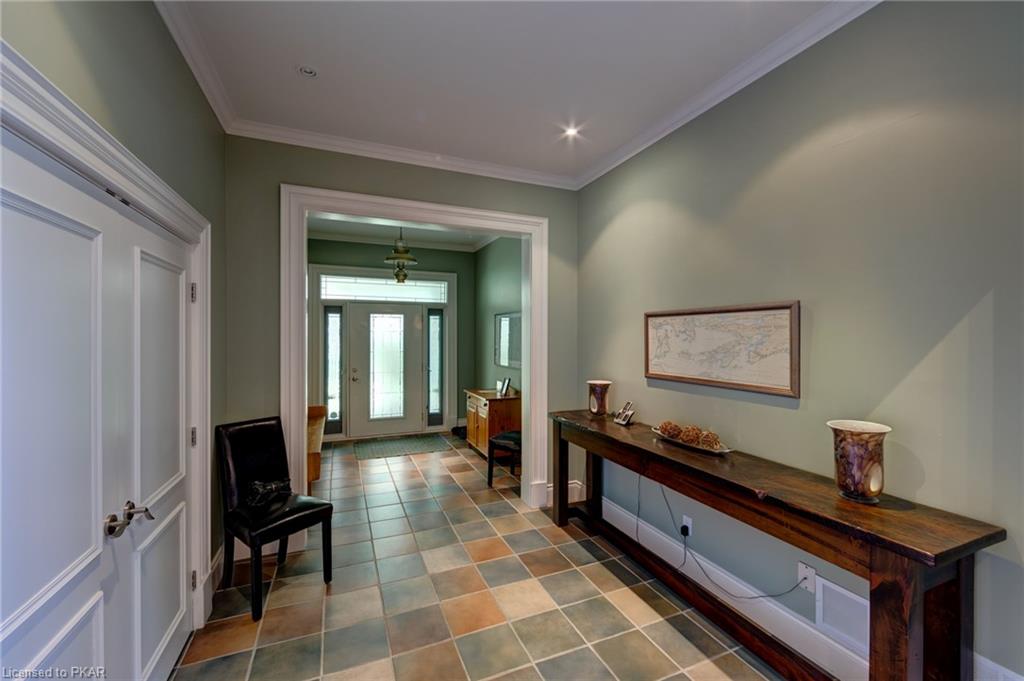 7 ROBIN Lane, North Kawartha Township, Ontario, Canada