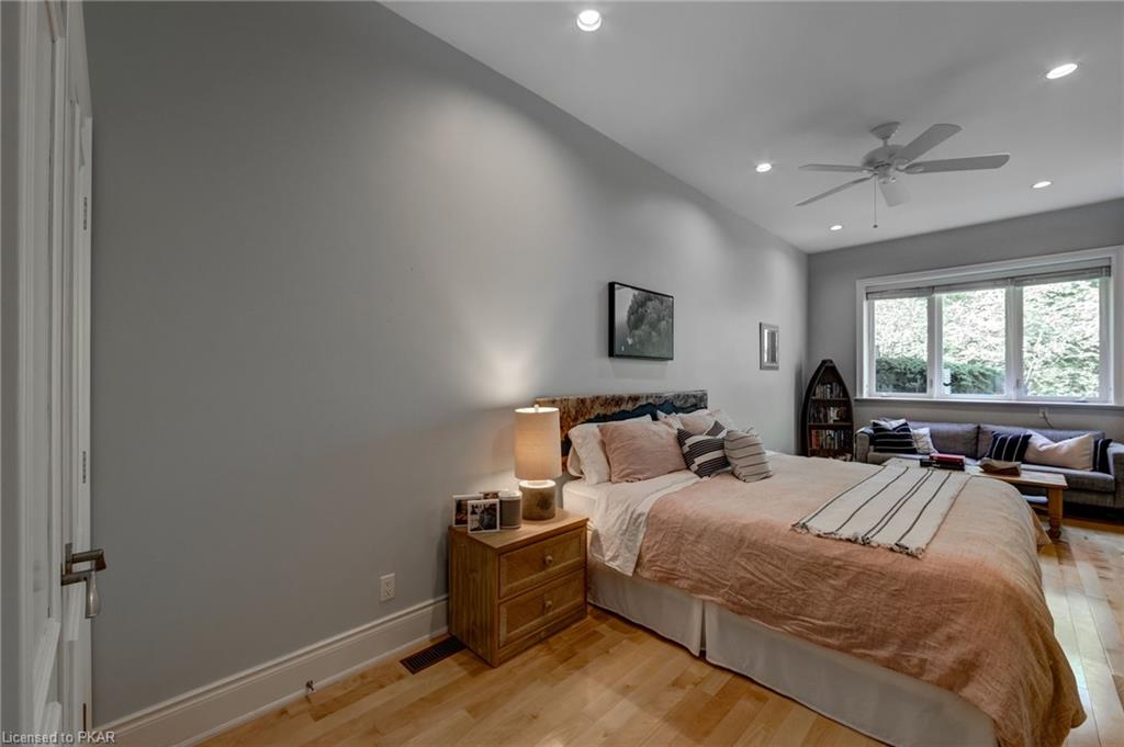 7 ROBIN Lane, North Kawartha Township, Ontario, Canada