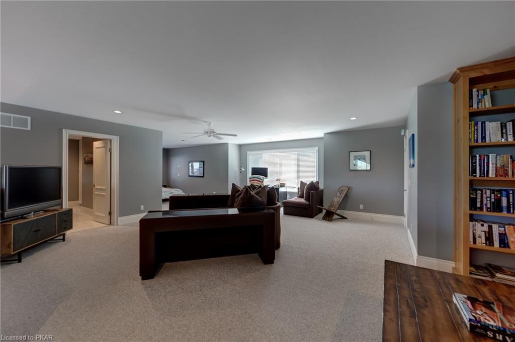 7 ROBIN Lane, North Kawartha Township, Ontario, Canada