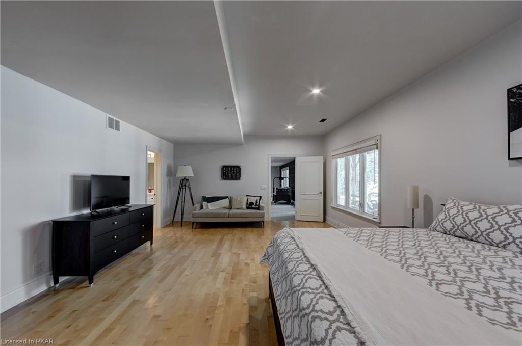 7 ROBIN Lane, North Kawartha Township, Ontario, Canada