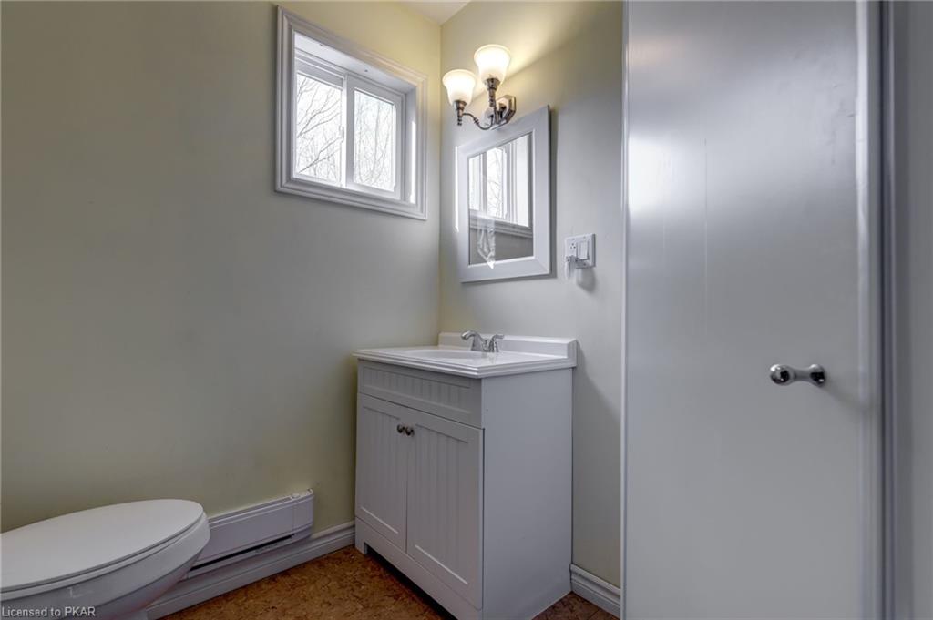 125 SONGSPARROW Lane, North Kawartha Township, Ontario, Canada