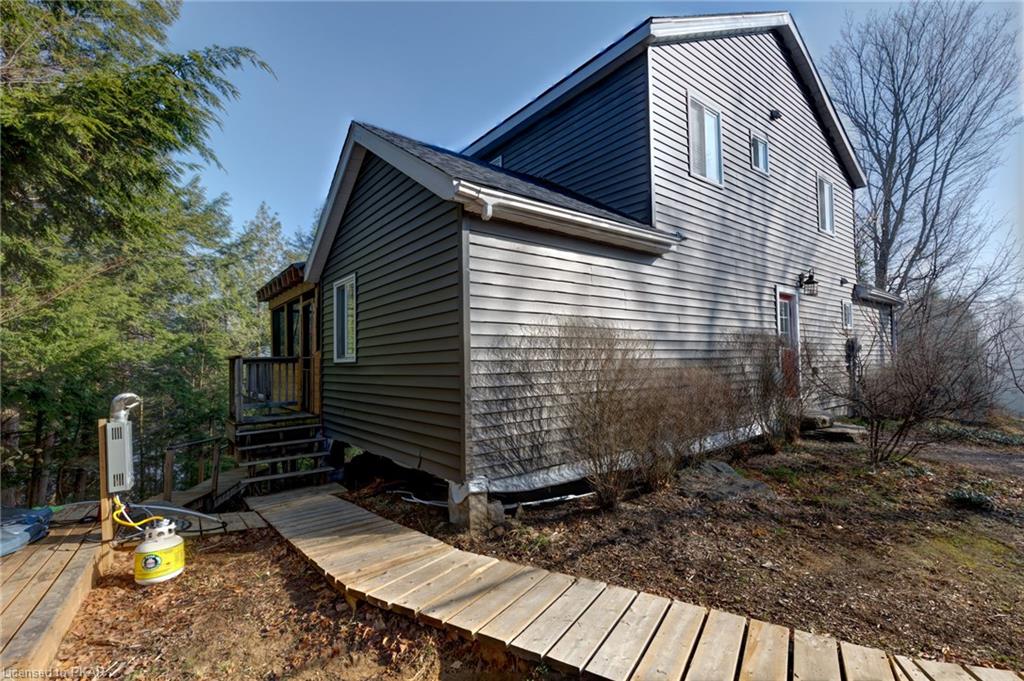 125 SONGSPARROW Lane, North Kawartha Township, Ontario, Canada