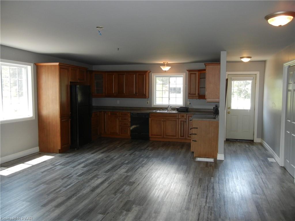 8229 HIGHWAY 28 Highway, Apsley, Ontario, Canada