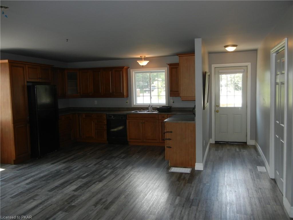 8229 HIGHWAY 28 Highway, Apsley, Ontario, Canada