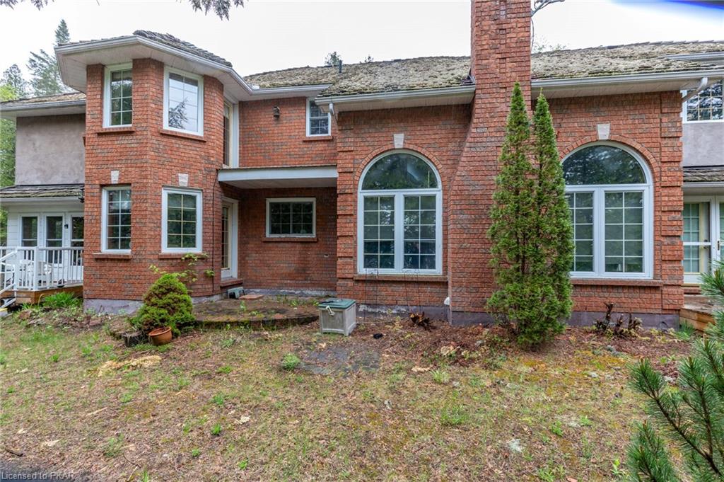 888 CLYDESDALE Road, North Kawartha Township, Ontario, Canada