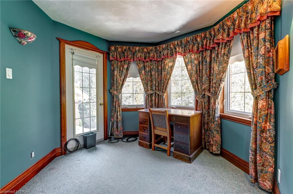 888 CLYDESDALE Road, North Kawartha Township, Ontario, Canada