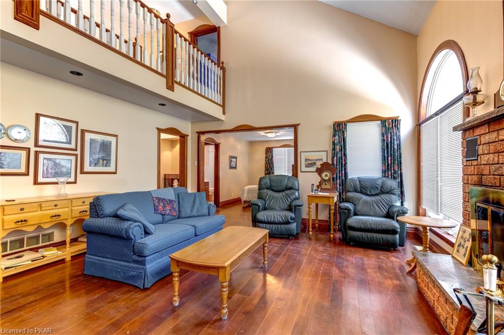 888 CLYDESDALE Road, North Kawartha Township, Ontario, Canada