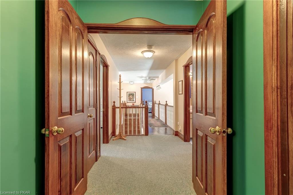 888 CLYDESDALE Road, North Kawartha Township, Ontario, Canada
