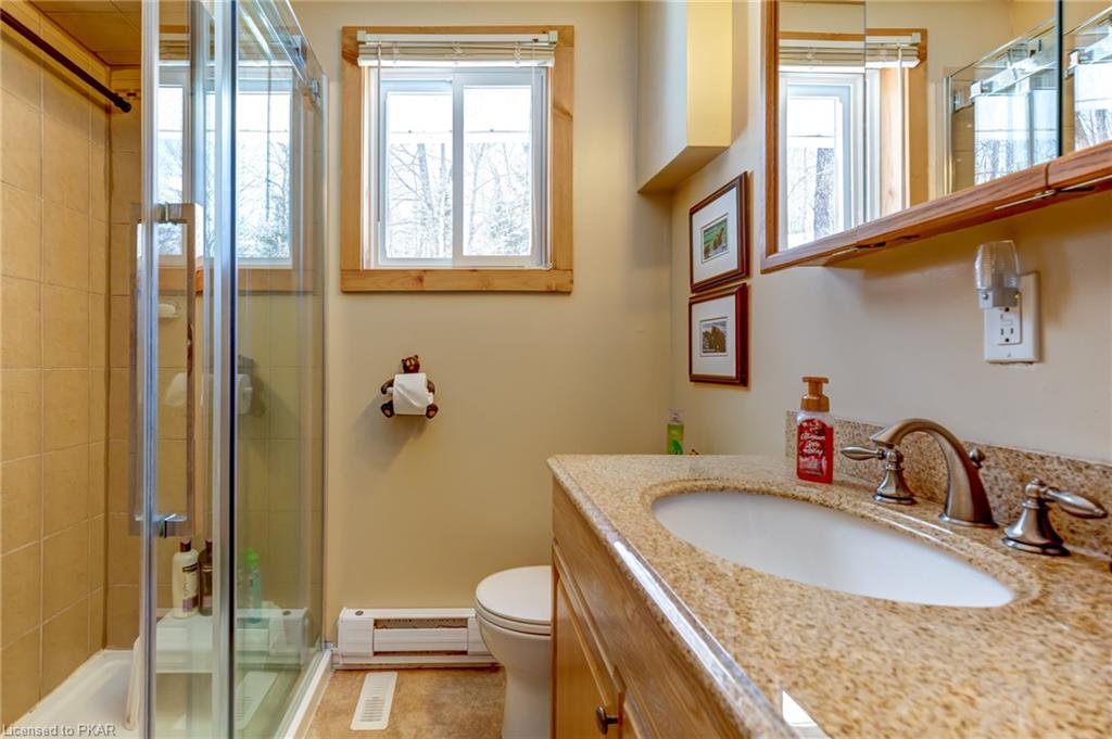 1047 REDWOOD Lane, Highlands East, Ontario, Canada