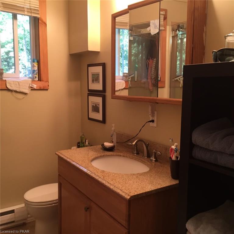 1047 REDWOOD Lane, Highlands East, Ontario, Canada