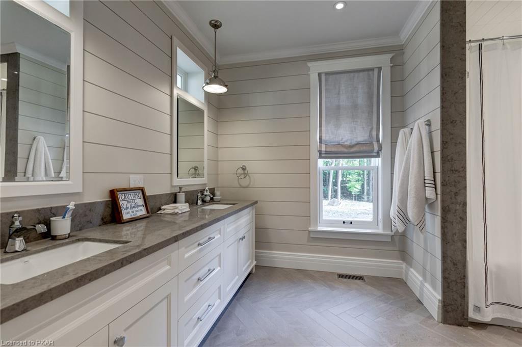 23 SARAH Lane, Apsley, Ontario, Canada