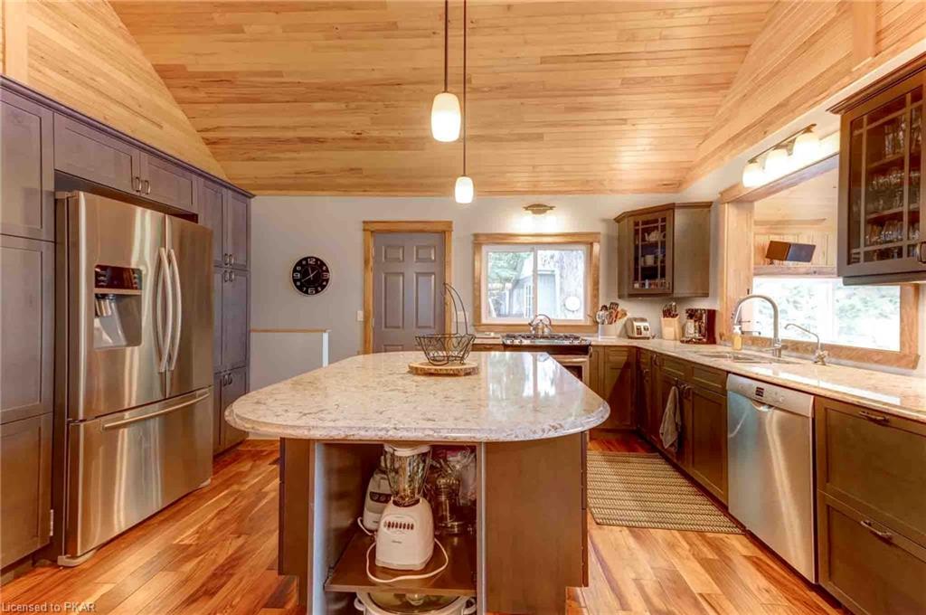 142 PATERSON Lane, Apsley, Ontario, Canada