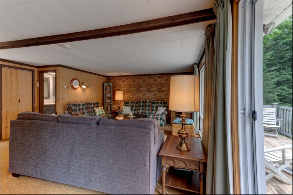 412 Fitch Lane, North Kawartha, Ontario, Canada