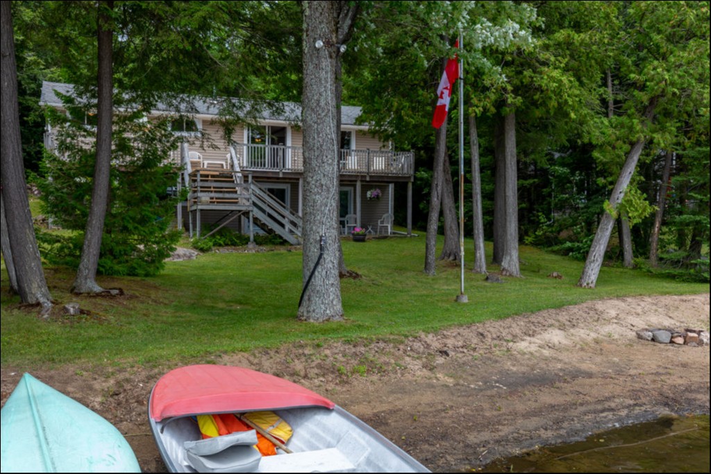 412 Fitch Lane, North Kawartha, Ontario, Canada