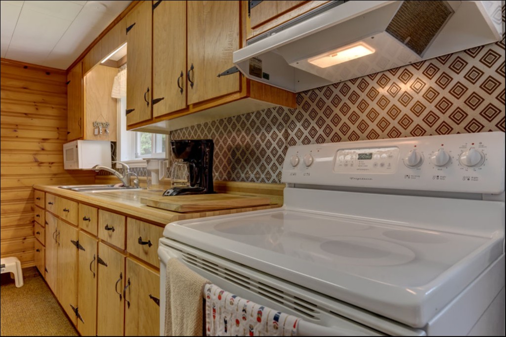 412 Fitch Lane, North Kawartha, Ontario, Canada