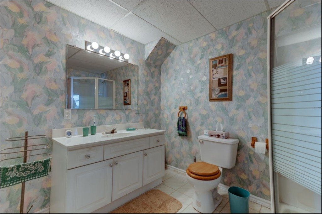 412 Fitch Lane, North Kawartha, Ontario, Canada