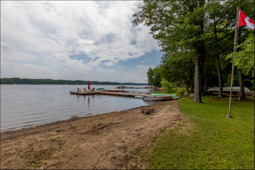 412 Fitch Lane, North Kawartha, Ontario, Canada