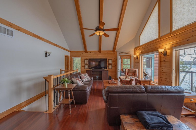 33 Curlew Lane, North Kawartha, Ontario, Canada photo 17