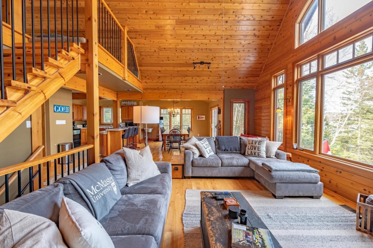 401 Scott's Rd W, North Kawartha, Ontario, Canada photo 24