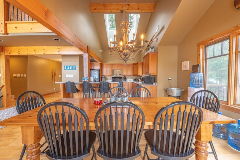 401 Scott's Rd W, North Kawartha, Ontario, Canada photo 12