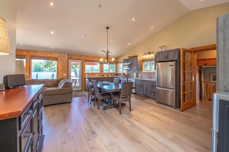 190 Woodland Rd, North Kawartha, Ontario, Canada photo 21