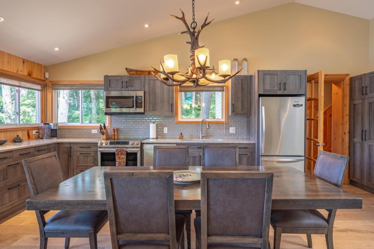 190 Woodland Rd, North Kawartha, Ontario, Canada photo 24