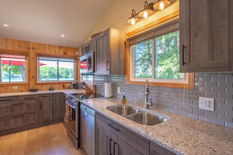 190 Woodland Rd, North Kawartha, Ontario, Canada photo 28
