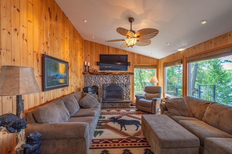 190 Woodland Rd, North Kawartha, Ontario, Canada photo 35