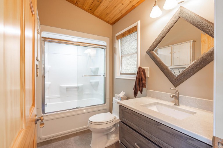 190 Woodland Rd, North Kawartha, Ontario, Canada photo 30