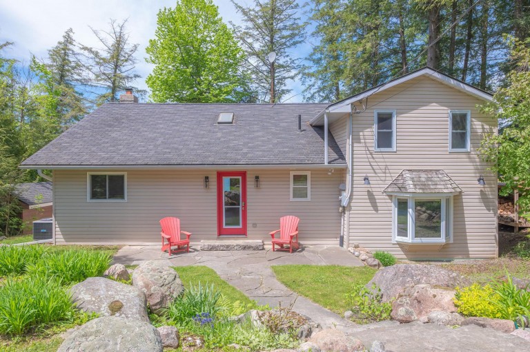 190 Woodland Rd, North Kawartha, Ontario, Canada photo 3