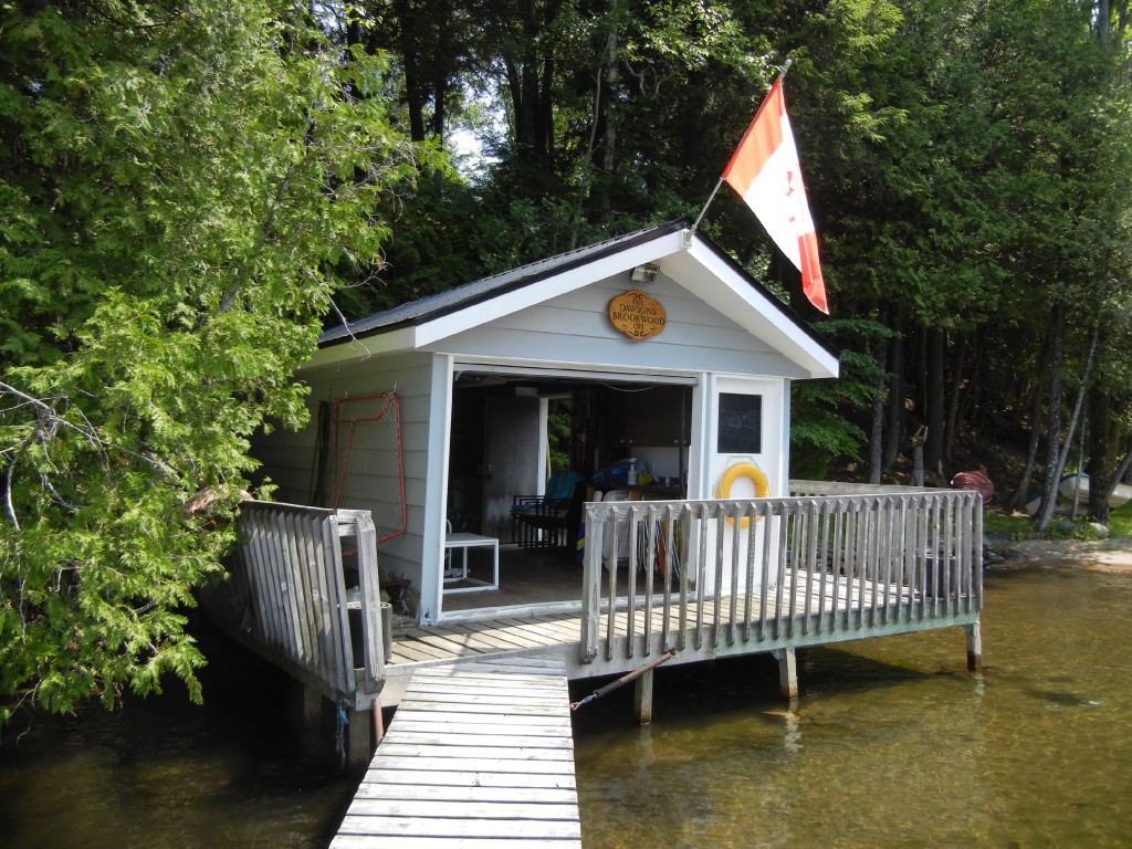 55 NARROWS RD, North Kawartha, Ontario, Canada