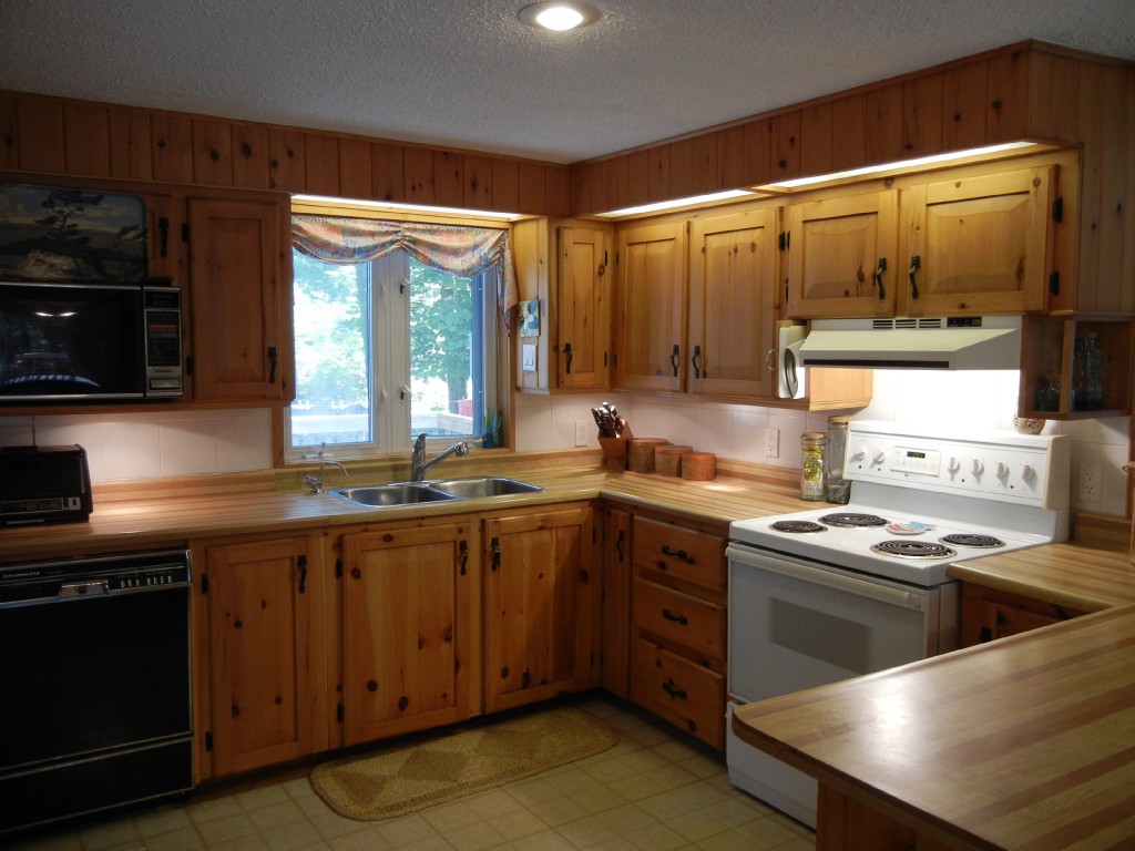 55 NARROWS RD, North Kawartha, Ontario, Canada