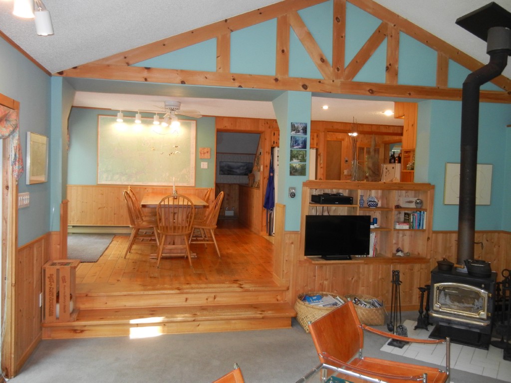 55 NARROWS RD, North Kawartha, Ontario, Canada