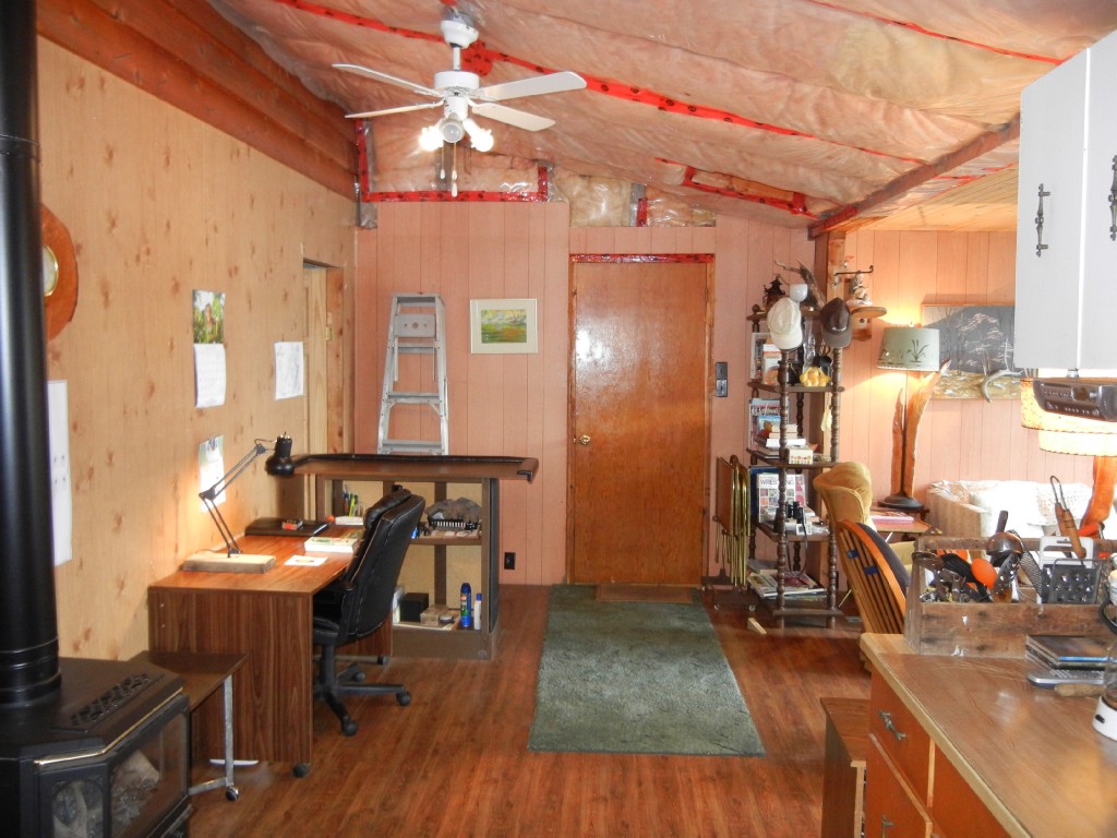 9 GILMOR POINT RD, North Kawartha, Ontario, Canada