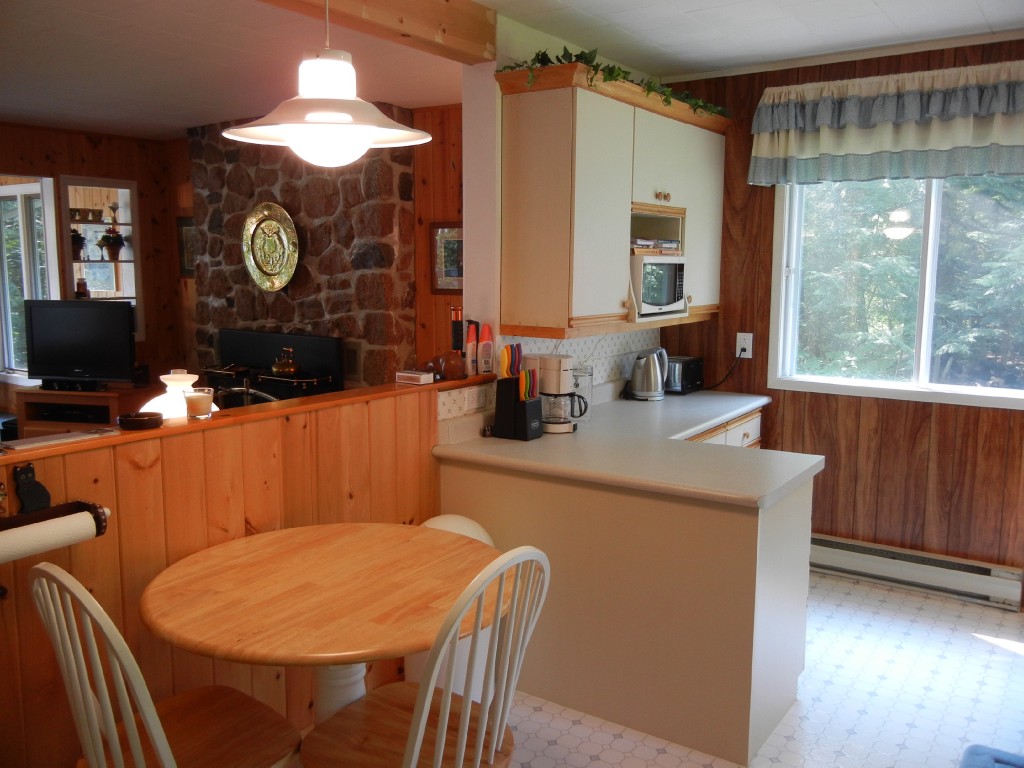 63 DOC EVANS RD, North Kawartha, Ontario, Canada